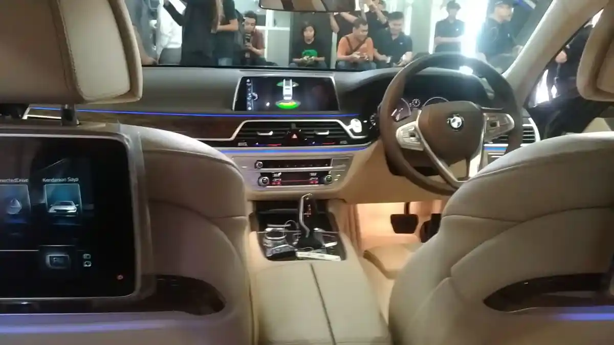 Foto - Inilah Pilihan Mobil Dengan Fitur Anti-Gerah Saat Masuk Kabin