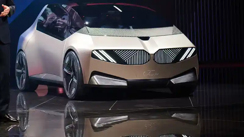 Mobil Listrik - BMW i Vision Circular, Mobil Serba Daur Ulang 