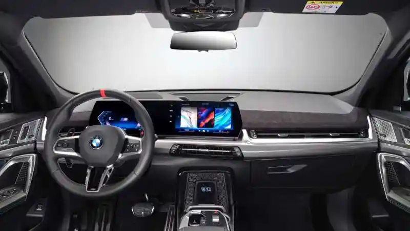 Foto - BMW X2 Generasi Terbaru Resmi Debut Dunia, Berubah Drastis Dibanding Pendahulunya