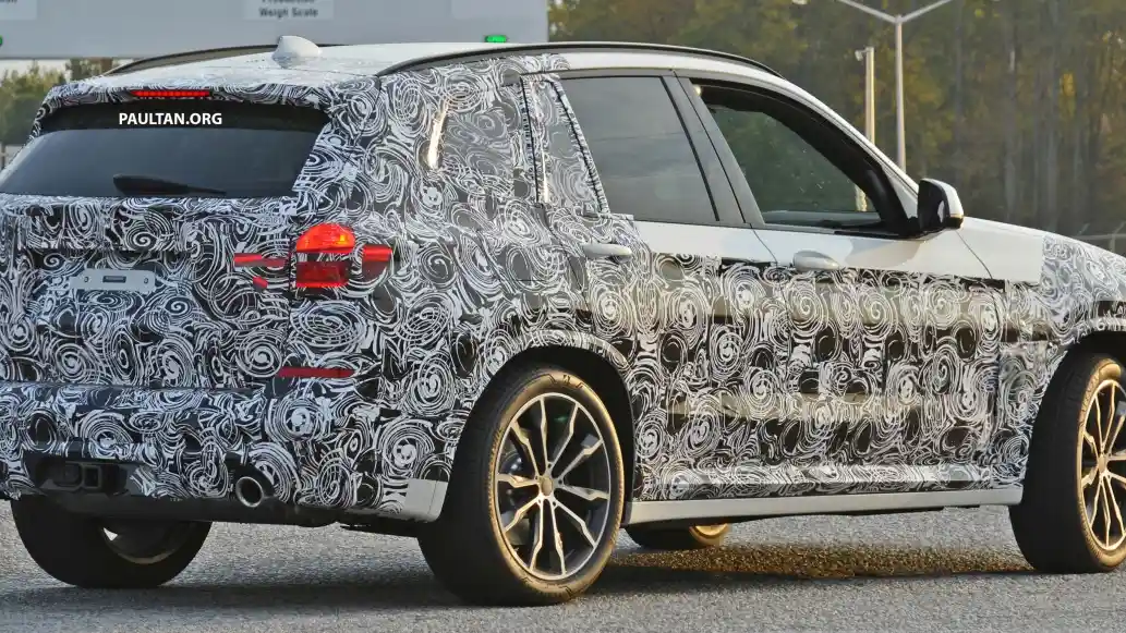 Foto - SPY SHOT: BMW X3 2017