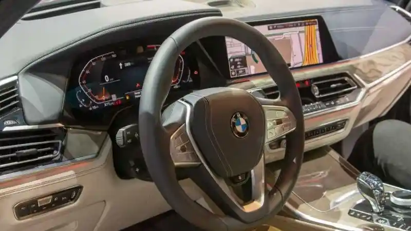 Foto - BMW X7 Resmi Meluncur, Sentuh RP 1,3 M di Amerika Serikat