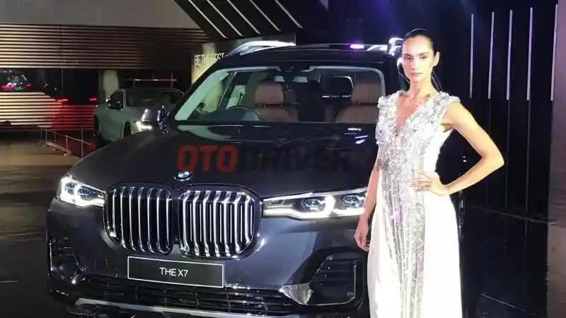 Berita - BMW X7 Resmi Tembus Rp 2,4 Milyar di Indonesia