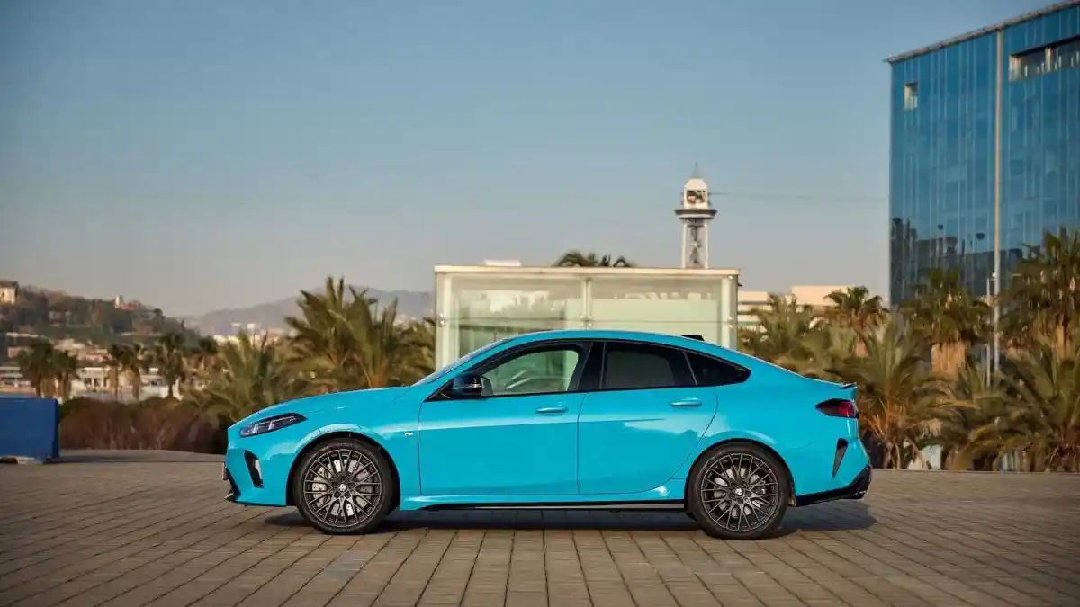 Berita - BMW Siapkan Sedan Listrik i2, Meluncur 2030 Mendatang