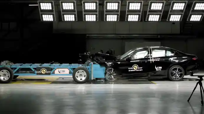 Crash Test - VIDEO: Crash Test BMW Seri-5 G60 (Euro NCAP)