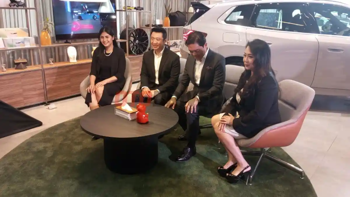 Foto - BMW Group Indonesia dan Astra Resmikan Dealer Dengan Konsep Baru