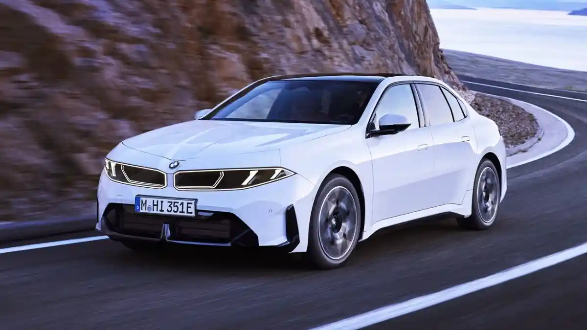 Foto - BMW i3 50 xDrive 2026, Sosok Seri 3 Terbaru Yang Sebenarnya