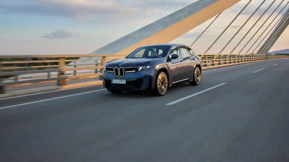 Berita - Intip Kehebatan Fitur ADAS Snapdragon Milik BMW iX3