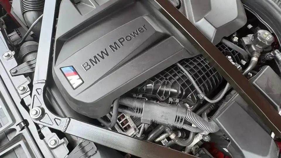 Foto - BMW M2 'Mainan' Mengasyikan Saat Liburan