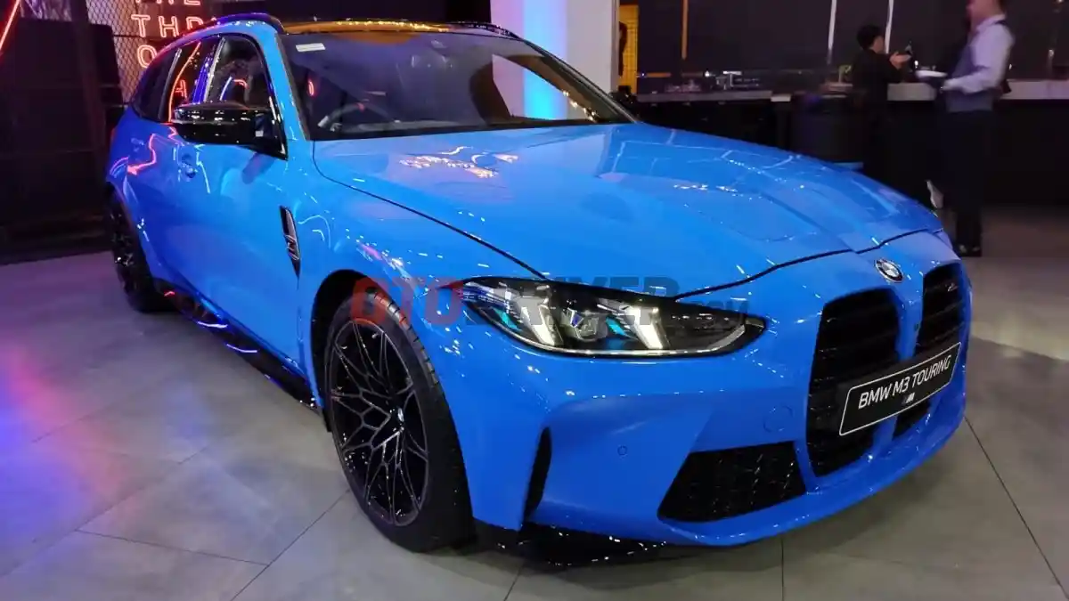 Foto - Tiga BMW M Diluncurkan Serentak, Model Station Wagon Dibanderol Rp 2 Miliaran