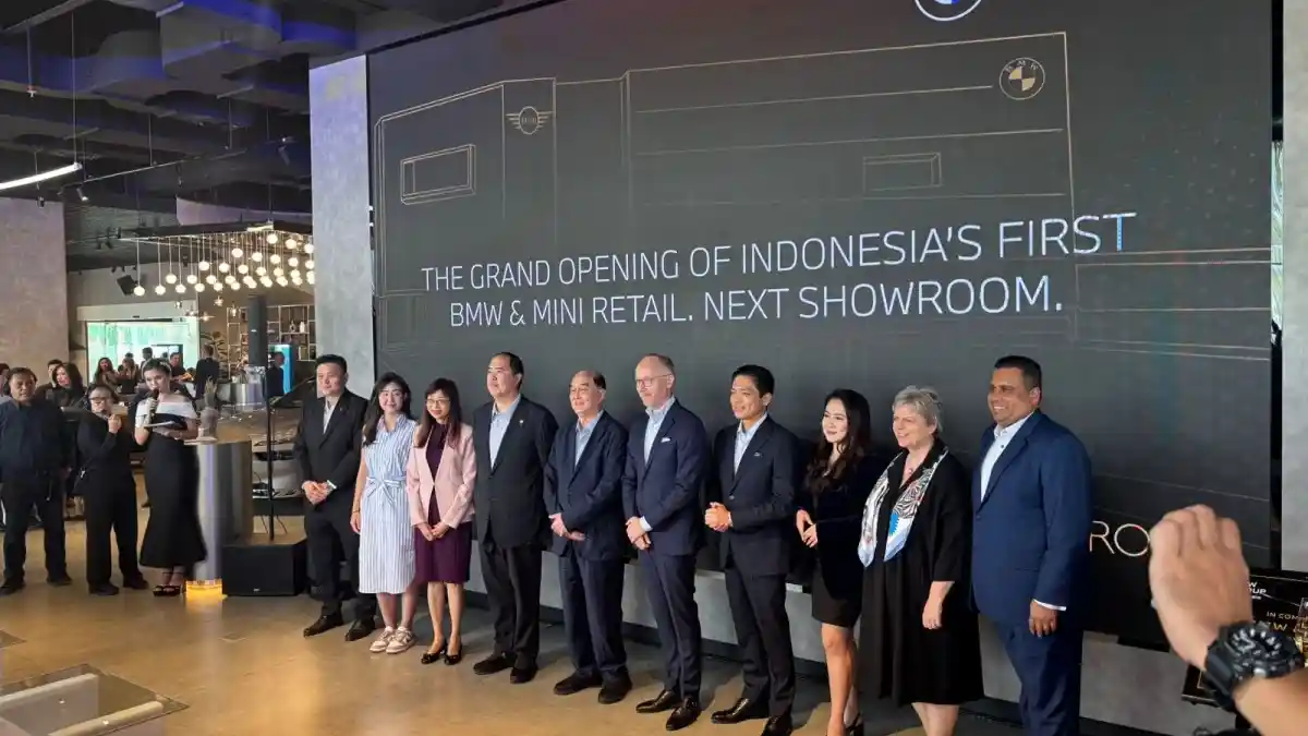 Foto - Megahnya Dealer BMW MINI Eurokars Yang Habiskan Dana Rp 200 Miliar