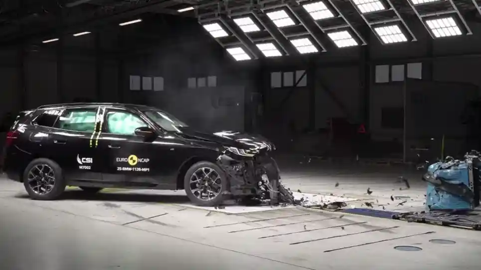 Foto - VIDEO: Crash Test BMW X3 (Euro NCAP)