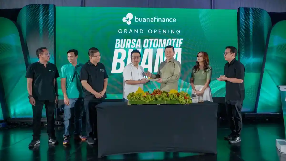 Foto - Pusat Showroom Mobil Bekas Baru Ini Diresmikan Di PIK 2