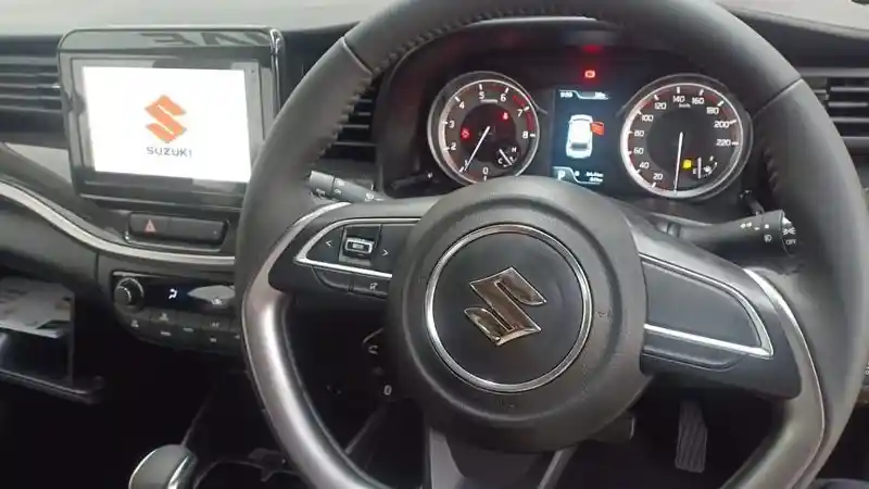 Foto - Bersiap, Suzuki XL7 Meluncur Akhir Pekan ini!