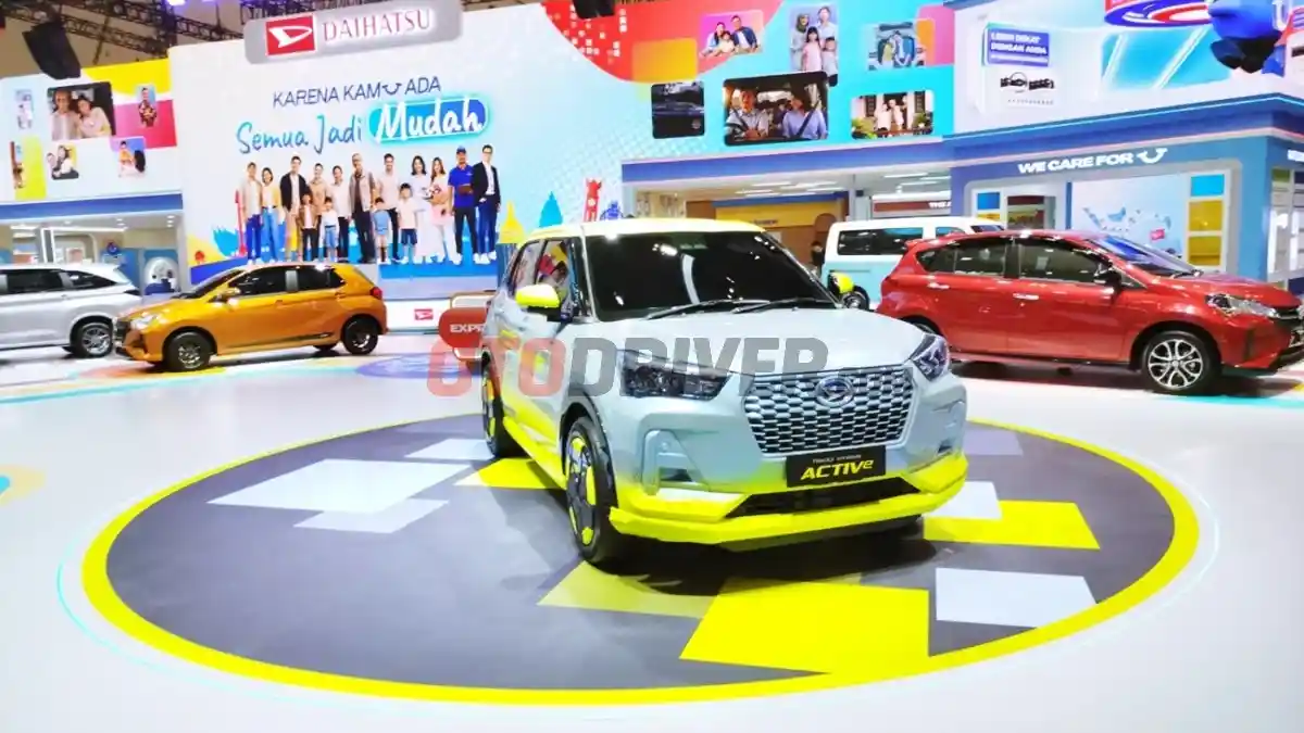 Foto - Daihatsu Sigra Ujung Tombak Perolehan SPK Di GIIAS 2026