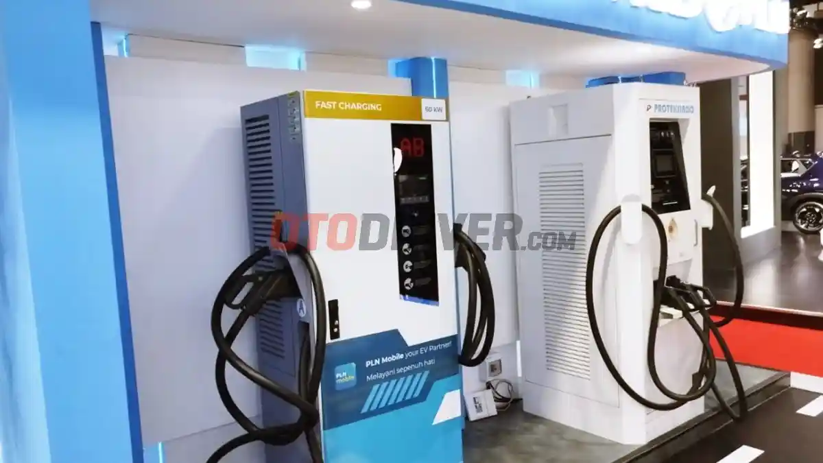 Foto - Mendagri Terbitkan Surat Edaran Pembebasan Pajak Bagi EV