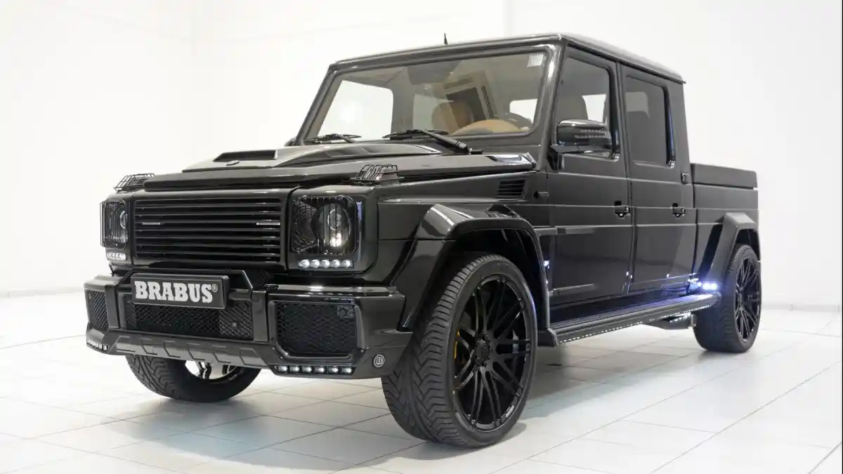 Foto - Mercedes-Benz G-Class Lang Versi Monster Racikan Brabus