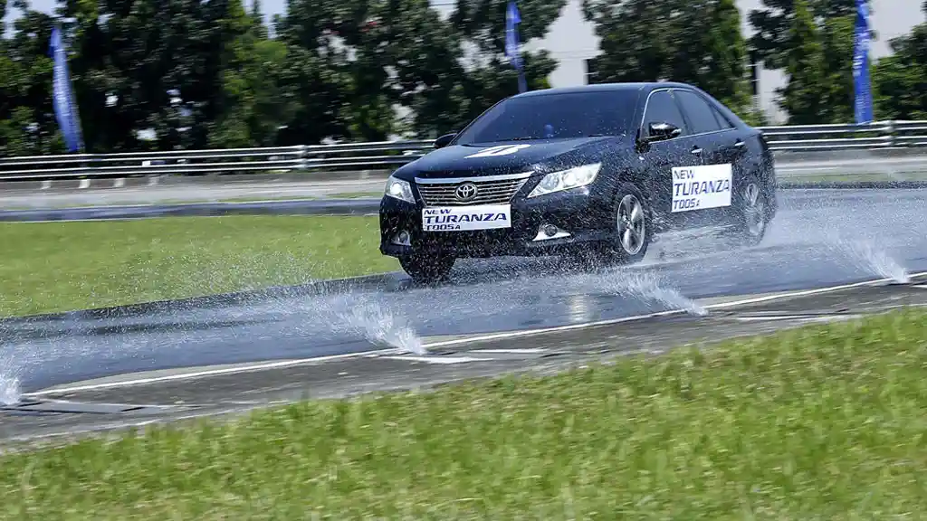 Berita - Bridgestone Ajak Komunitas Siksa Turanza di Proving Ground