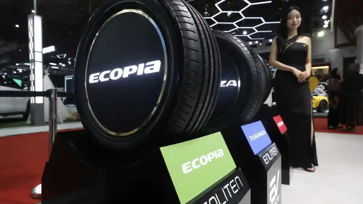 Foto - Bridgestone Rayakan 50 Tahun, Kembali Jadi Official Tire Partner IIMS 2026