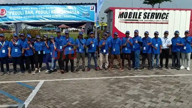 Foto - Bridgestone Adakan Kampanye Keselamatan di Tol Trans Jawa