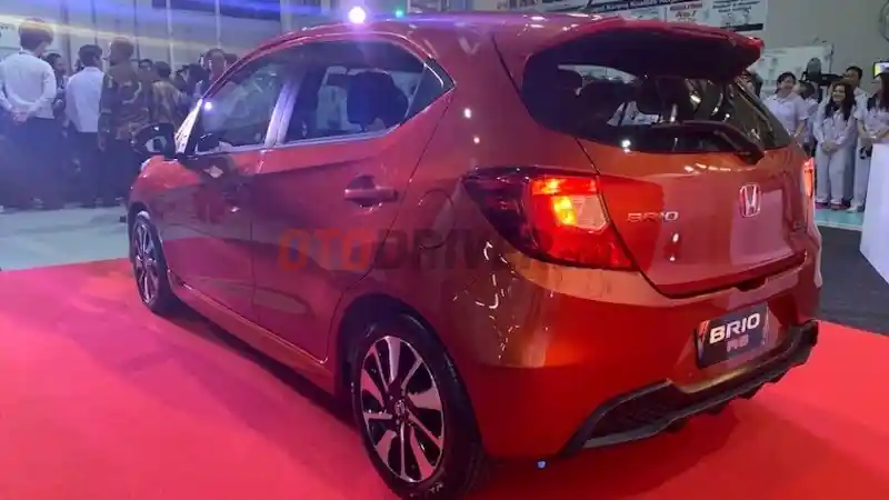 Foto - Perbedaan Spesifikasi Honda Brio Lokal Dengan Versi Ekspor