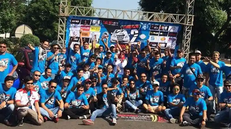 Foto - Ratusan Unit Honda Brio Kompak Berjejer di Gedug Pemda Subang. Ada Apa?