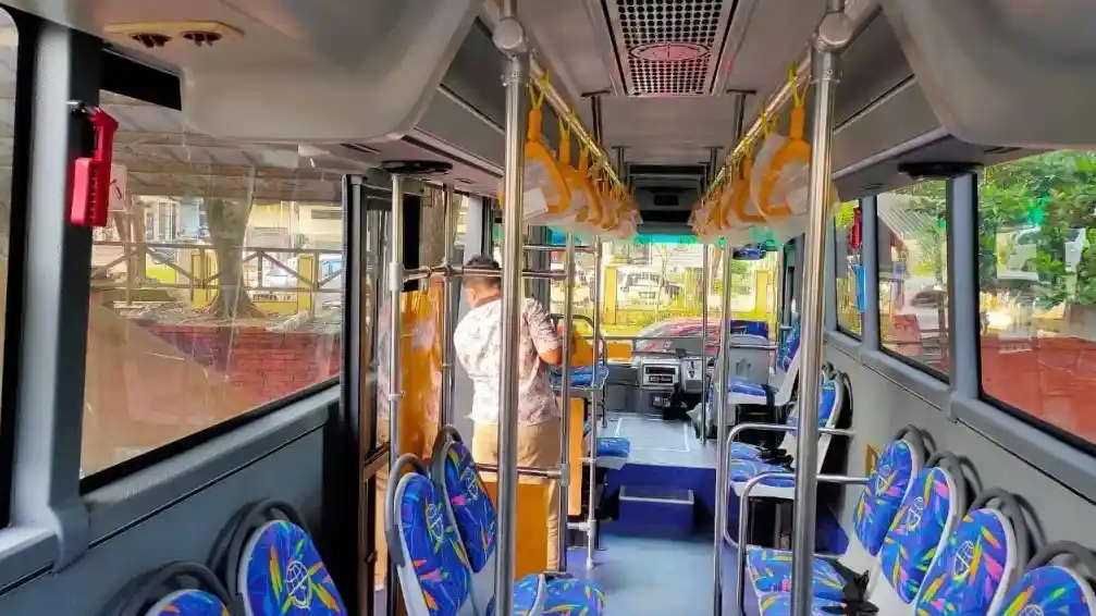 Foto - Cirebon Kini Makin Dirambah Bus Kota