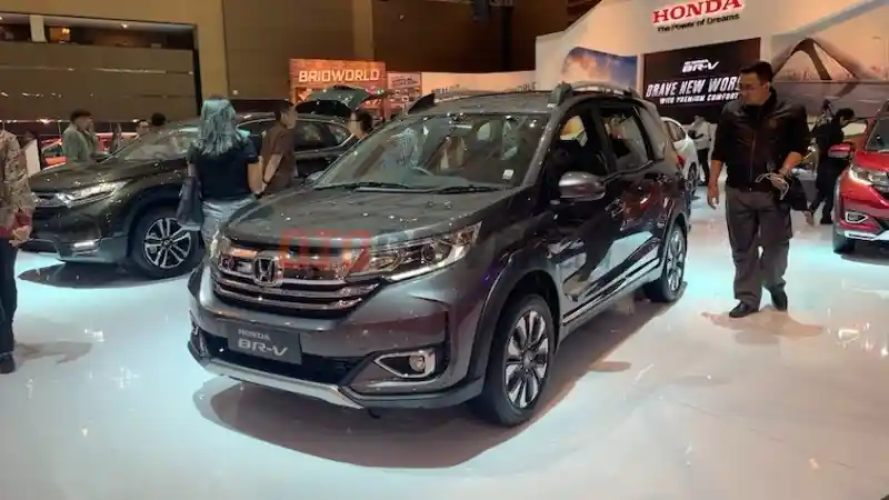 Foto - Honda BR-V Facelift Meluncur, Tipe Tertinggi Naik RP 5 Juta