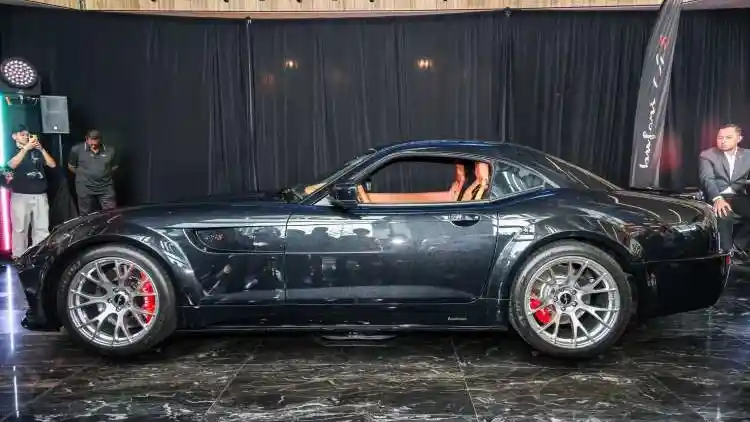 Foto - Supercar Buatan Malaysia Resmi Dirilis