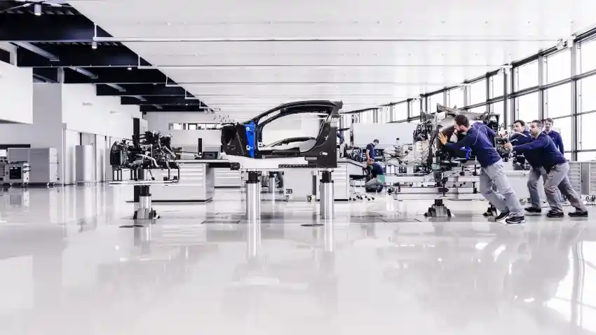 Foto - Wow, Beginilah Cara Bugatti Chiron Dibuat (10 FOTO)