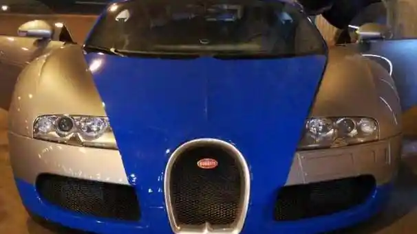 Foto - Bugatti Veyron Masuk Ke Indonesia Tanpa Bisa Dimiliki