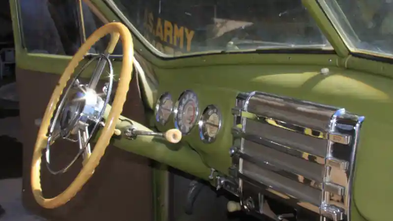 Foto - Ini Mobil Yang Memicu Terjadinya Pertempuran 10 November