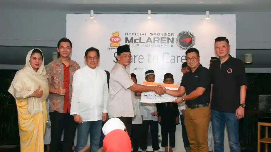 Berita - McLaren Club Indonesia Didukung TOP 1 Berbagi Kebahagiaan Dengan Anak Yatim 