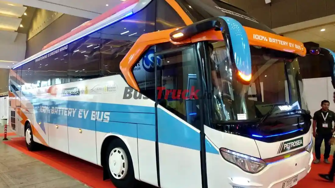 Foto - Harapan Besar Konversi Bus Listrik