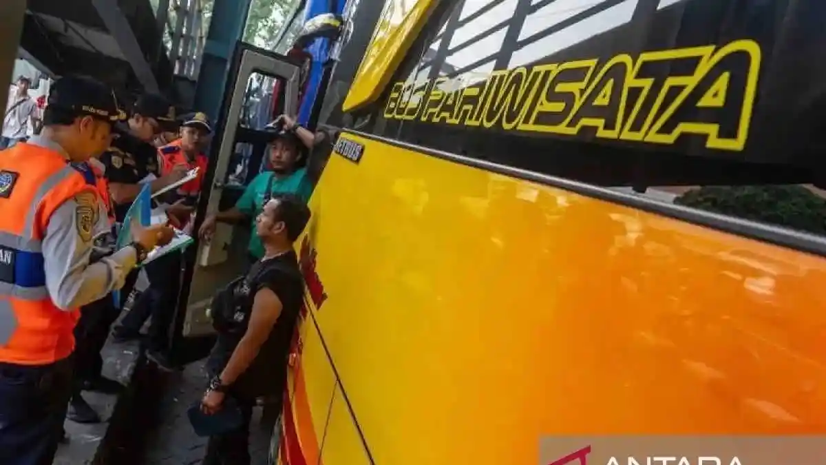 Berita - Kemenhub: Usia Pakai Bus Pariwisata Maksimal 15 Tahun