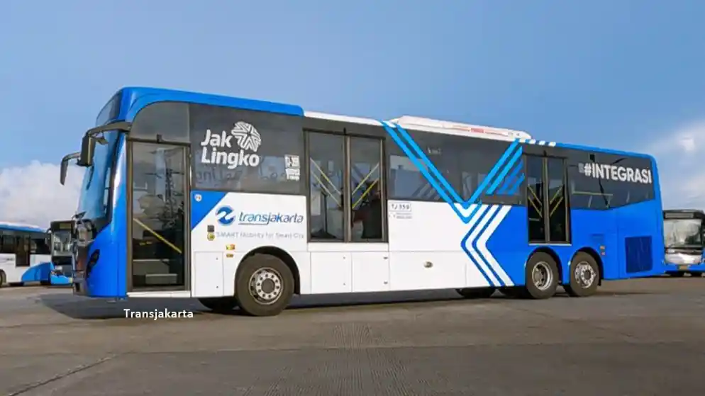 Foto - Hari Ini, Naik Transjakarta Group Bayar Rp 1 Saja