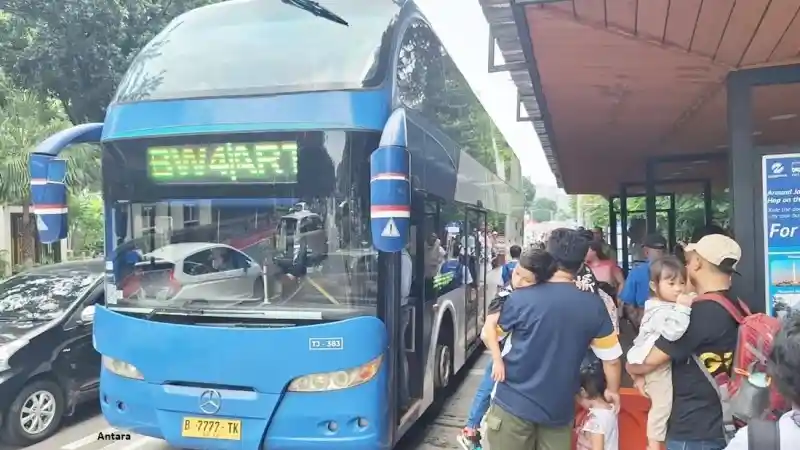 Bus - Ini 15 Golongan Penumpang Yang Gratis Naik Transjakarta