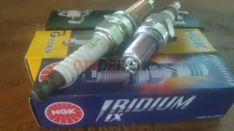 Foto - Jangan Coba-coba, Ini Bahaya Pakai Busi Palsu