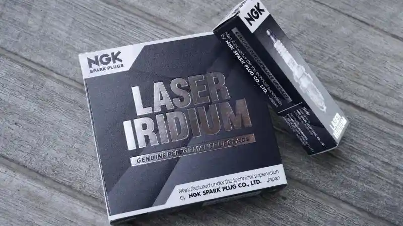 Tips - Jangan Mudah Terkecoh, Ini Cara Bedakan Busi Asli dan Palsu