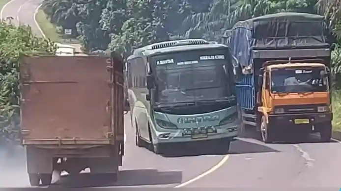 Berita - Banyak Driver Kendaraan Besar Tak Paham Cara Mengemudi...