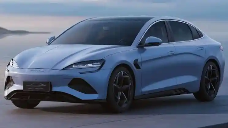 Foto - Mengenal BYD Seal Penantang BMW i4, Sedan Listrik Yang Dijual Rp 1,3 M 