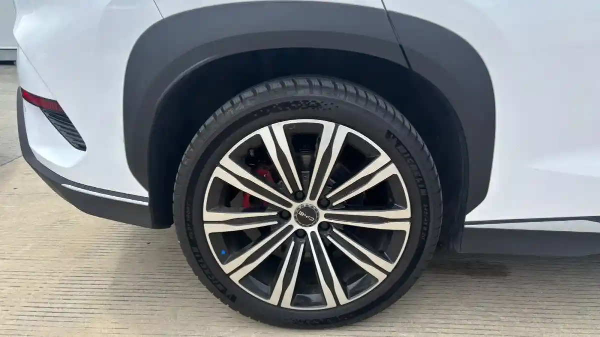 Foto - Melihat Lebih Dekat BYD Sealion 7 2025 Di Mandalika