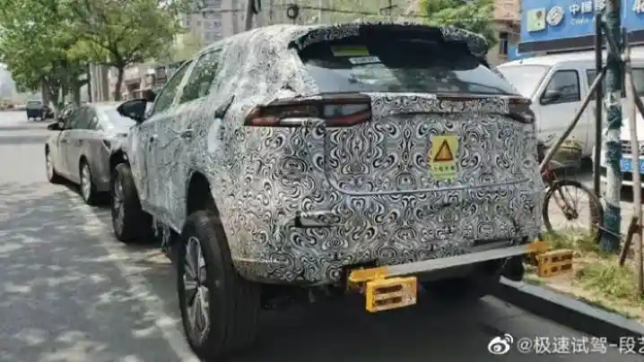 Foto - BYD Siap Libas Tesla di Kelas Mobil Listrik Premium Dengan Model Ini