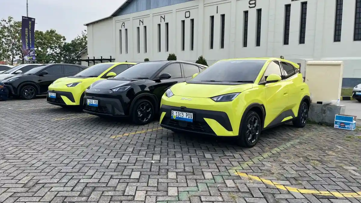 Foto - FIRST DRIVE: BYD Atto 1