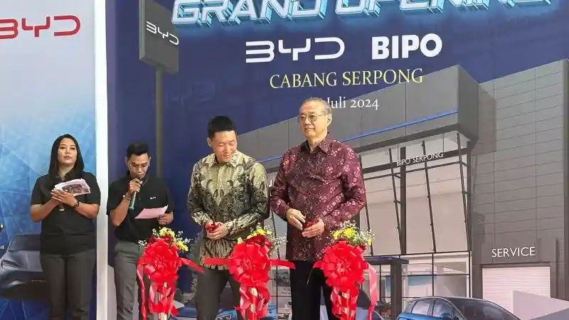 Foto - Dealer BYD BIPO Serpong Resmi Dibuka, Ini Lokasi Dan Fasilitasnya