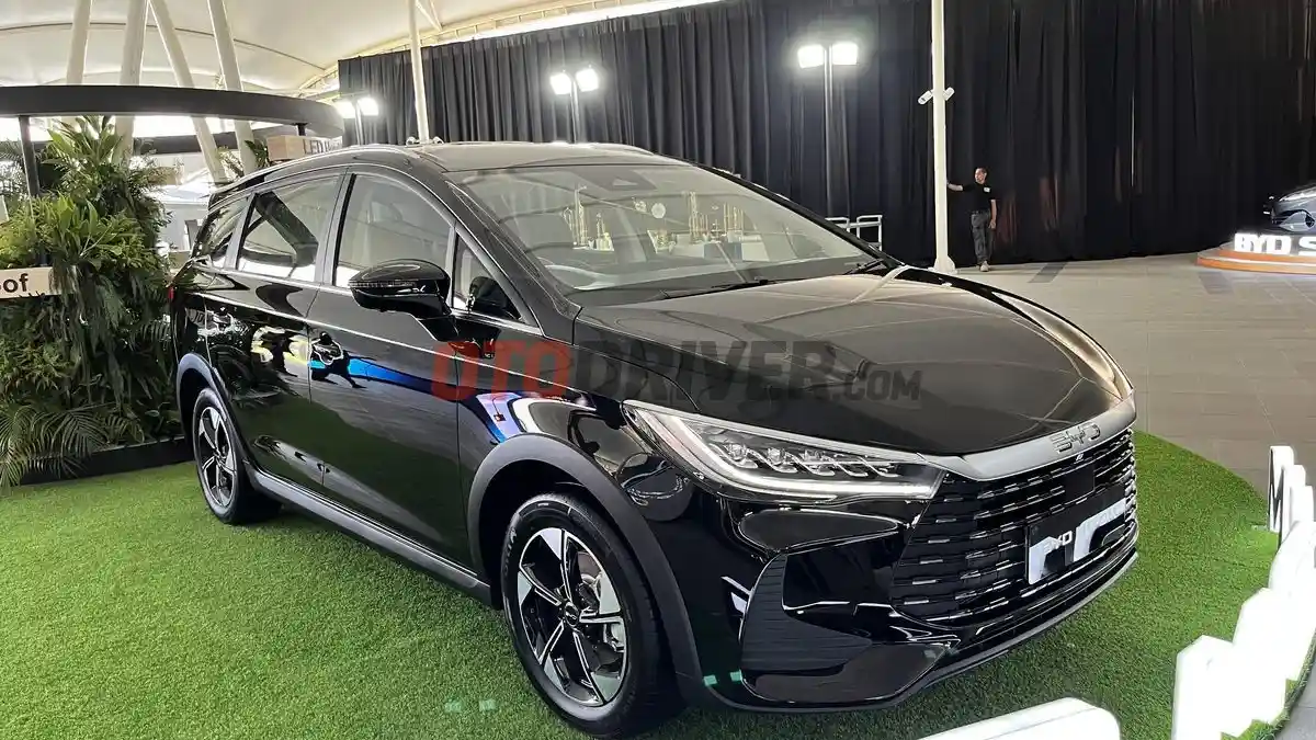 Berita - Perkuat Kepemimpinan Era Elektrifikasi, BYD-Denza Rilis Teknologi Baru