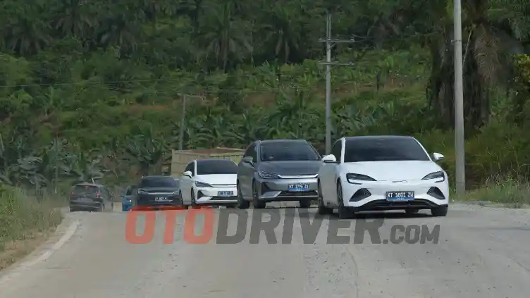 Foto - Mobil Elektrifikasi Apa Yang Paling Cocok Di Indonesia? Ini Hasil Polling Kami