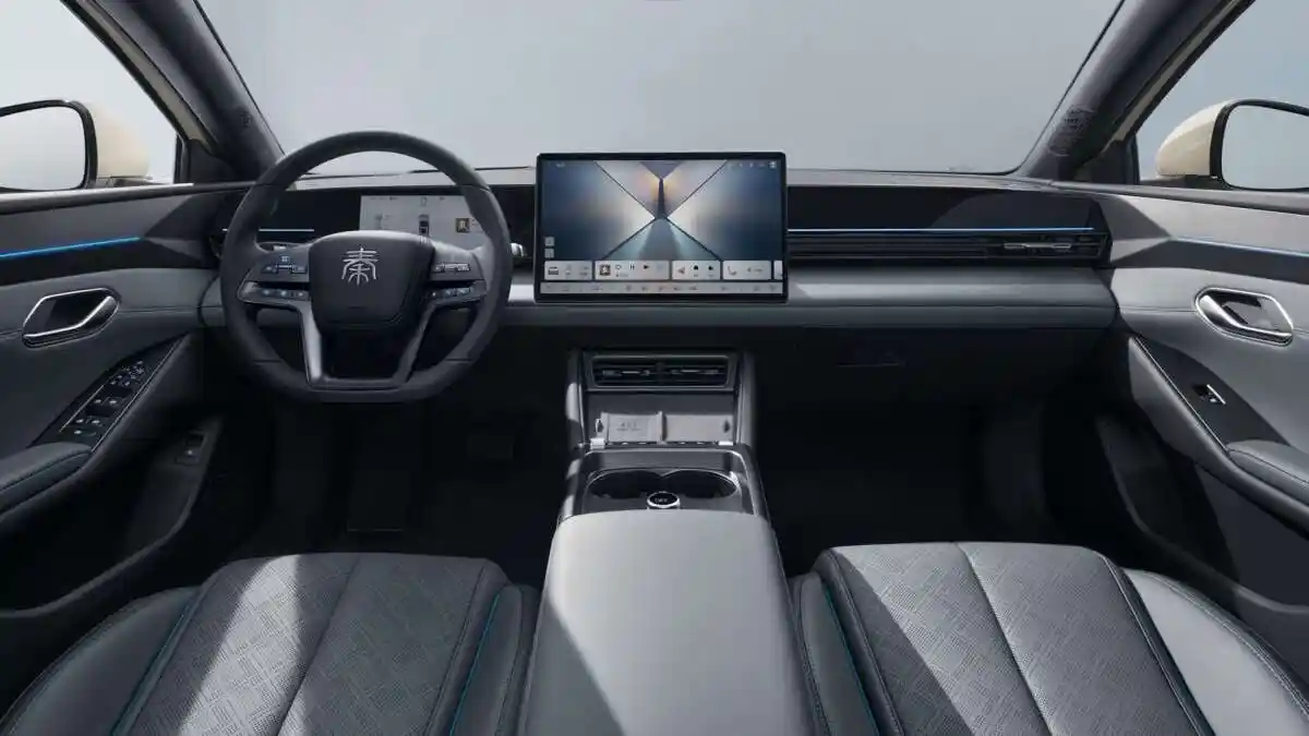 Foto - BYD Seal 6 EV Bakal Debut Di Malaysia 26 September Mendatang