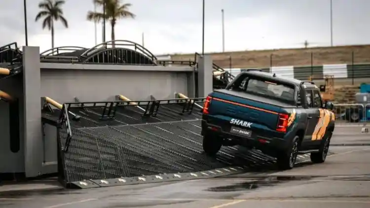 Foto - BYD Shark Resmi Debut Dunia Di Brazil