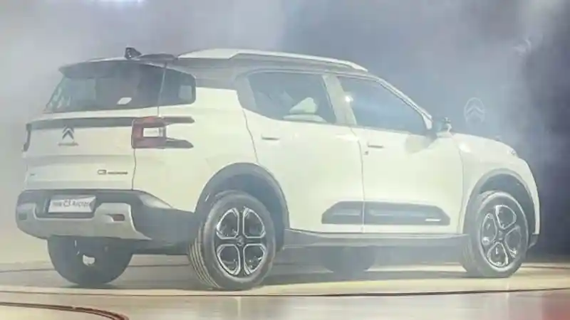 Foto - Citroen C3 7 Seater Resmi Debut Di India