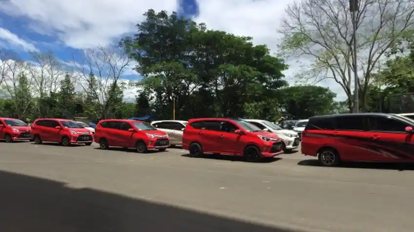 Foto - Calya Sigra Club Chapter Bandung Juara Resmi Berdiri, Deklarasinya Kolosal!